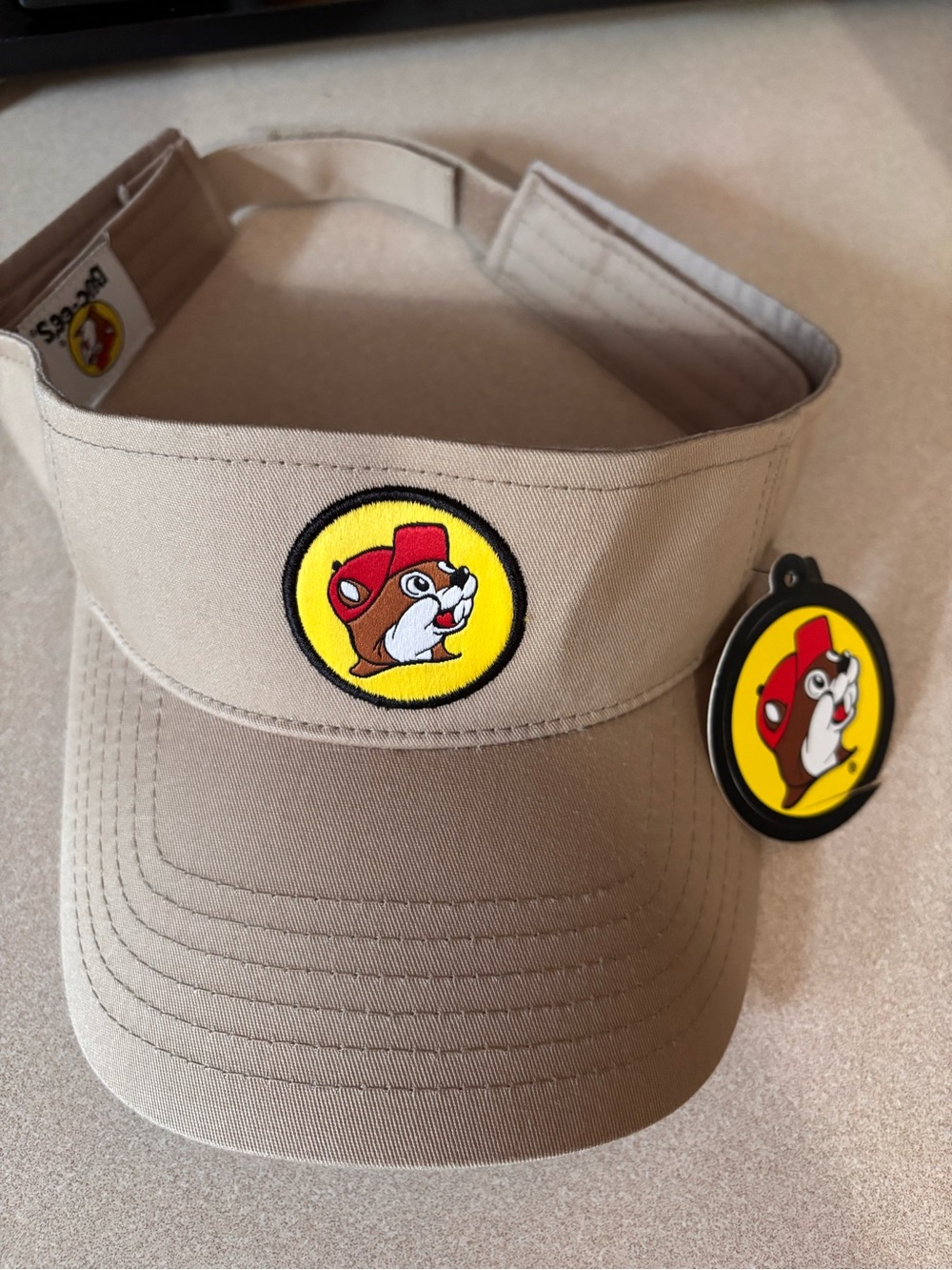 Buc-ee’s Beaver Logo Hat Visor Khaki Adjustable Strap Golf Cap Unisex Adult